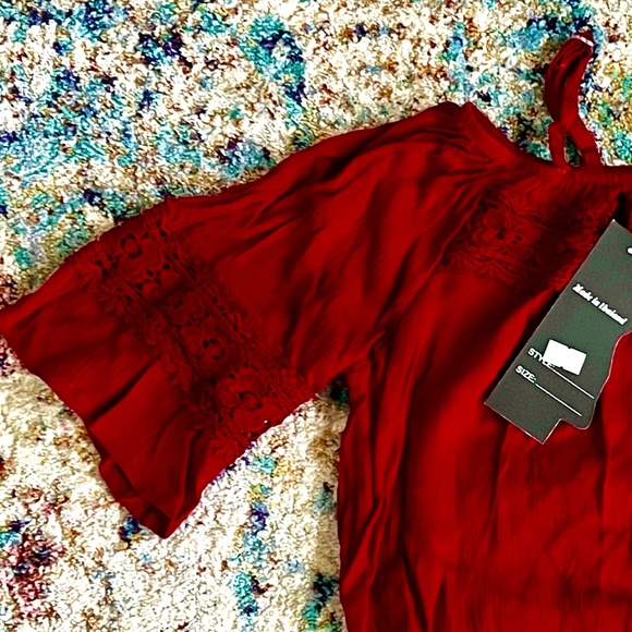 Off Shoulder Top - Picture 3 of 3